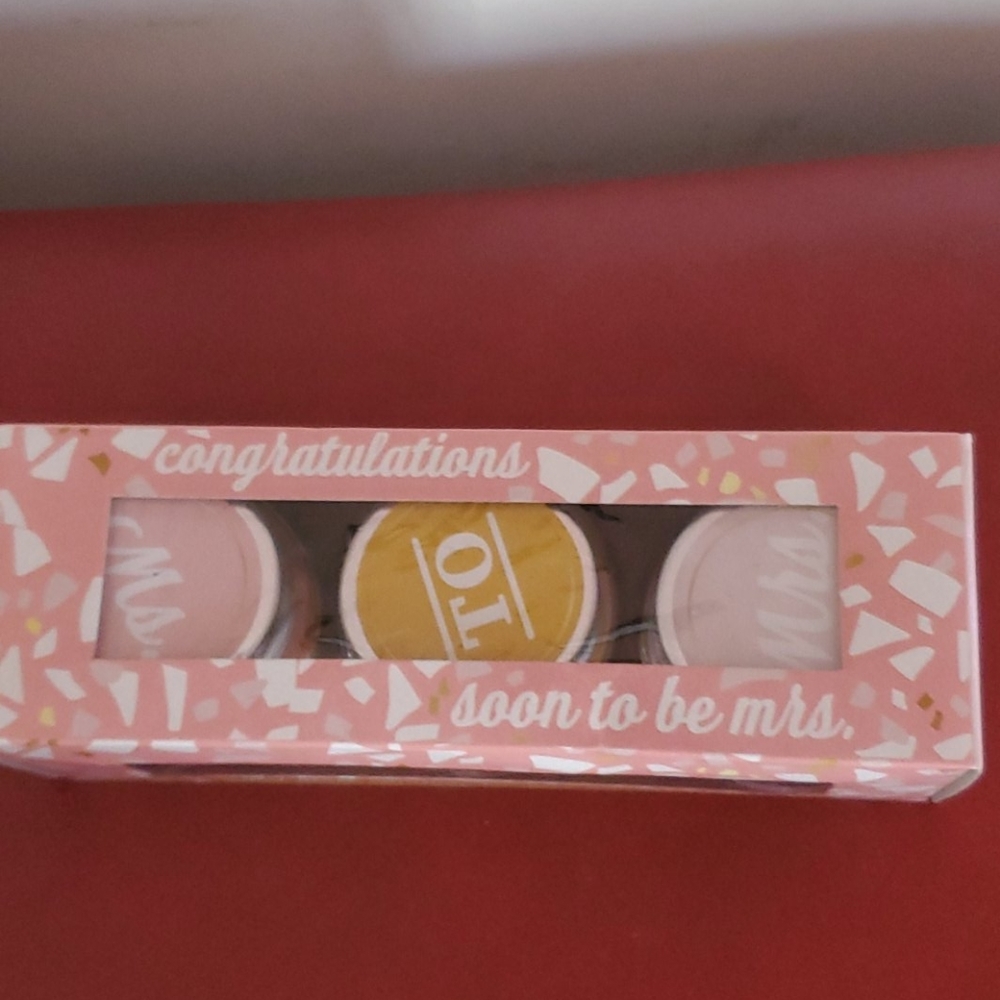 Trio of becoming a Mrs